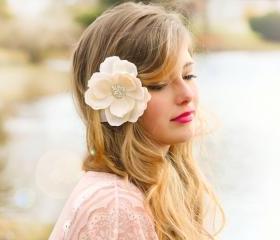 ivory bridal flower, ivory wedding flower, Ivory magnolia wedding flower hair clip