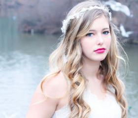 bridal headband, wedding accessories, ivory Hair Crown, White wedding hair piece, woodland tiara, bridal head piece